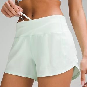 Lululemon Speed Up HR Short 4” *Lined